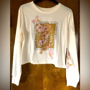 Love Tribe Women’s Long Sleeved Top. Size Large.